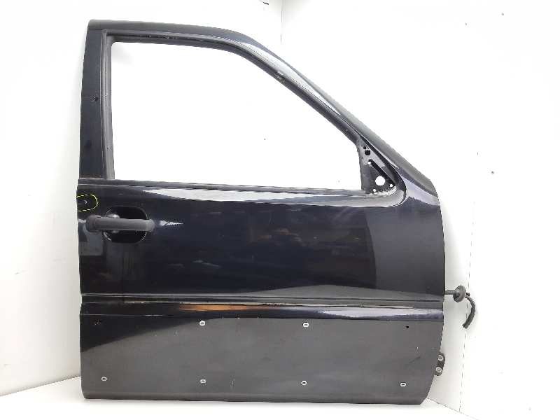Recambio de puerta delantera derecha para nissan terrano/terrano.ii (r20) referencia OEM IAM  NEGRO 3 PUERTAS