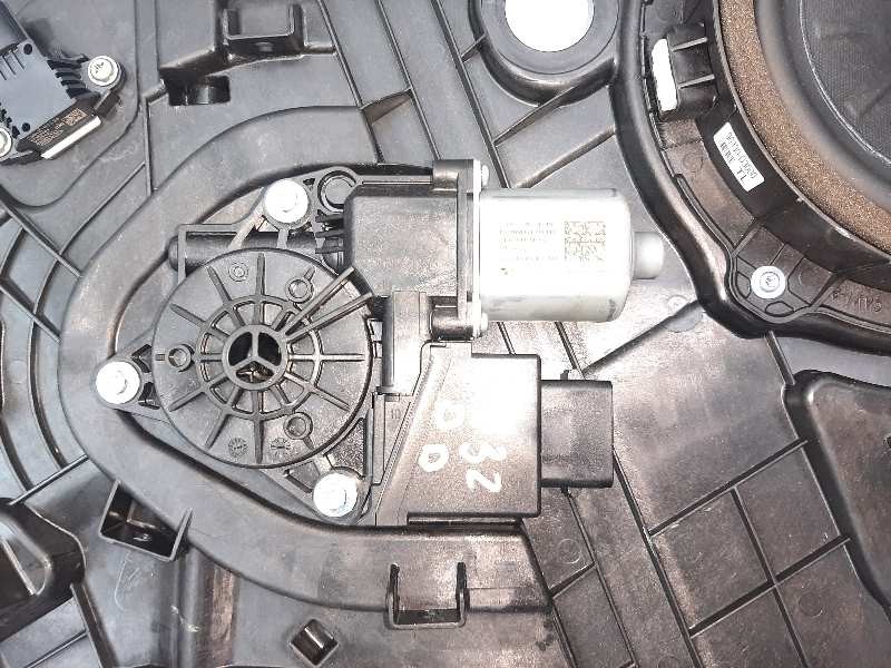 Recambio de elevalunas delantero derecho para hyundai tucson essence 2wd referencia OEM IAM 82460D7010  