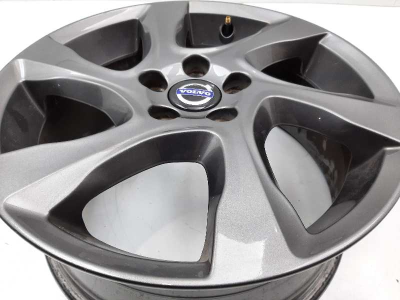 Recambio de llanta para volvo v40 momentum referencia OEM IAM 31381674 0001442014 31381674BL