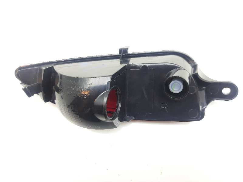 Recambio de faro antiniebla trasero derecho para opel corsa c referencia OEM IAM 16531338  