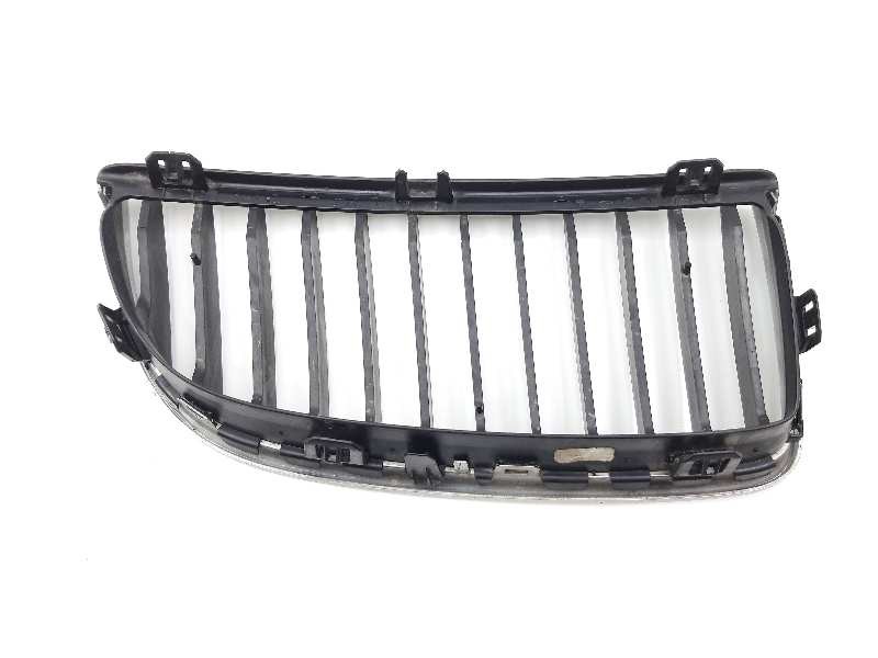 Recambio de rejilla delantera para bmw serie 3 berlina (e90) 325i referencia OEM IAM 22405910  