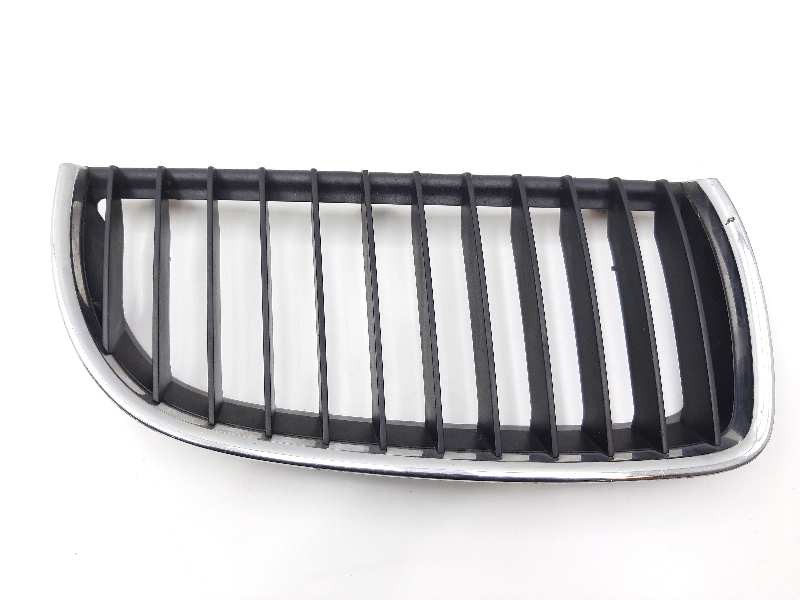 Recambio de rejilla delantera para bmw serie 3 berlina (e90) 325i referencia OEM IAM 22405910  