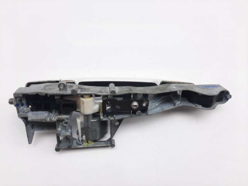 Recambio de maneta exterior delantera derecha para peugeot 208 access referencia OEM IAM 9680168580 1199D 