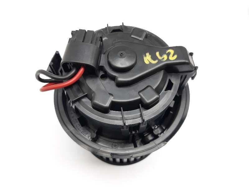 Recambio de motor calefaccion para peugeot 208 access referencia OEM IAM T1013140A  