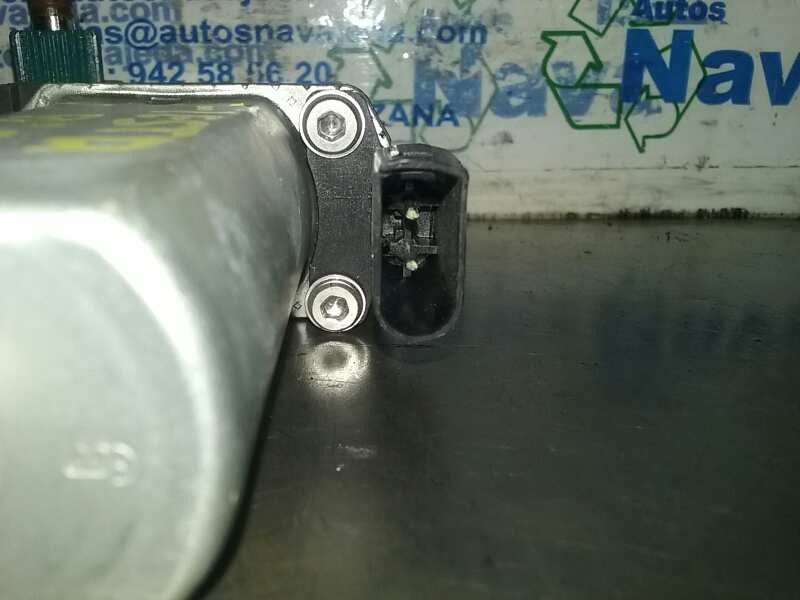 Recambio de motor elevalunas delantero derecho para ford fiesta (cbk) ghia referencia OEM IAM 2S5114553 2S5114553 9030223