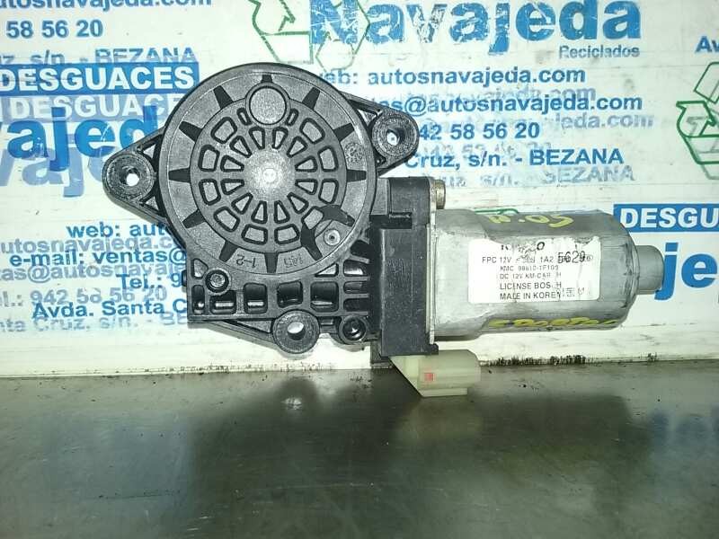 Recambio de motor elevalunas delantero izquierdo para kia sportage referencia OEM IAM 988101F100 988101F100 