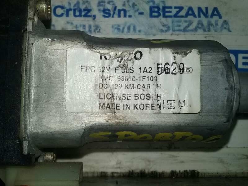 Recambio de motor elevalunas delantero izquierdo para kia sportage referencia OEM IAM 988101F100 988101F100 