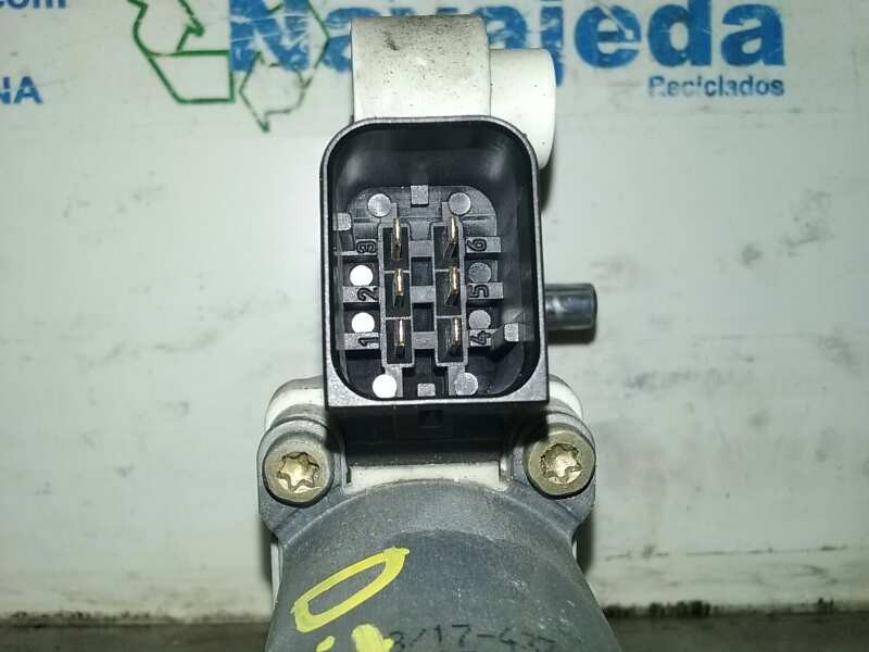 Recambio de motor elevalunas delantero izquierdo para mercedes clase c (w203) berlina referencia OEM IAM 990596 990596 A21182518
