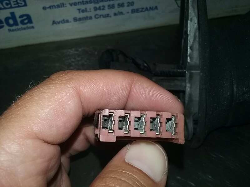 Recambio de retrovisor izquierdo para peugeot 106 (s2) referencia OEM IAM  ELECTRICO BLANCO