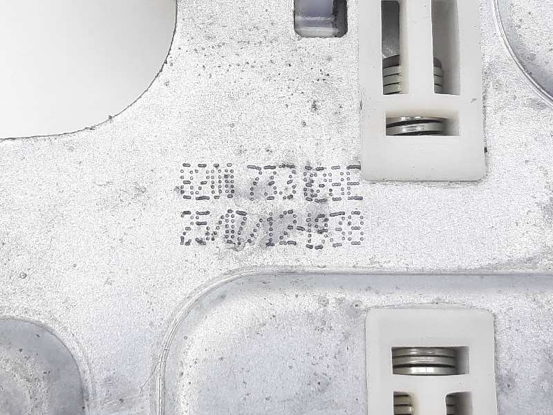 Recambio de elevalunas delantero derecho para dacia sandero referencia OEM IAM 8200733828E 128000842J 