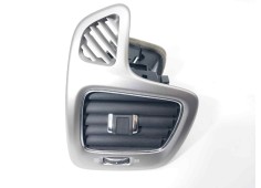 Recambio de rejilla aireadora para jeep compass ii limited 4x4 referencia OEM IAM 5UT64NCCAB 5UT64NCCAB 