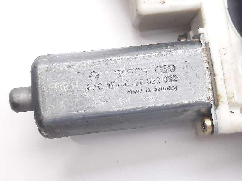 Recambio de elevalunas delantero derecho para toyota avensis berlina (t25) referencia OEM IAM 0130822032 999060102 