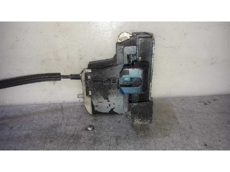 Recambio de cerradura puerta delantera derecha para renault clio ii fase ii (b/cb0) confort expression referencia OEM IAM   