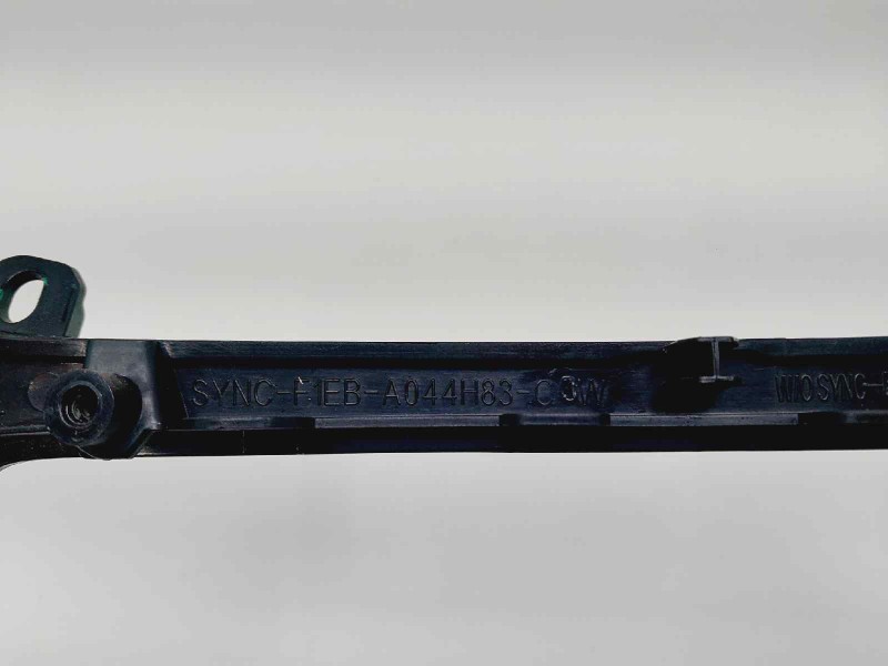 Recambio de moldura para ford focus lim. business referencia OEM IAM F1EBA044H83C  