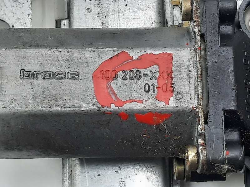 Recambio de elevalunas delantero derecho para toyota avensis berlina (t 22) referencia OEM IAM 100208XXX  