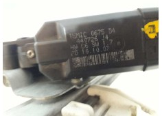 Recambio de elevalunas trasero izquierdo para renault scenic ii expression referencia OEM IAM 402049B 0675D4  2