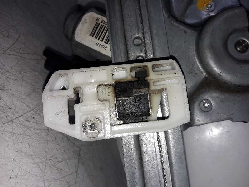 Recambio de elevalunas trasero izquierdo para renault scenic ii expression referencia OEM IAM 402049B 0675D4 