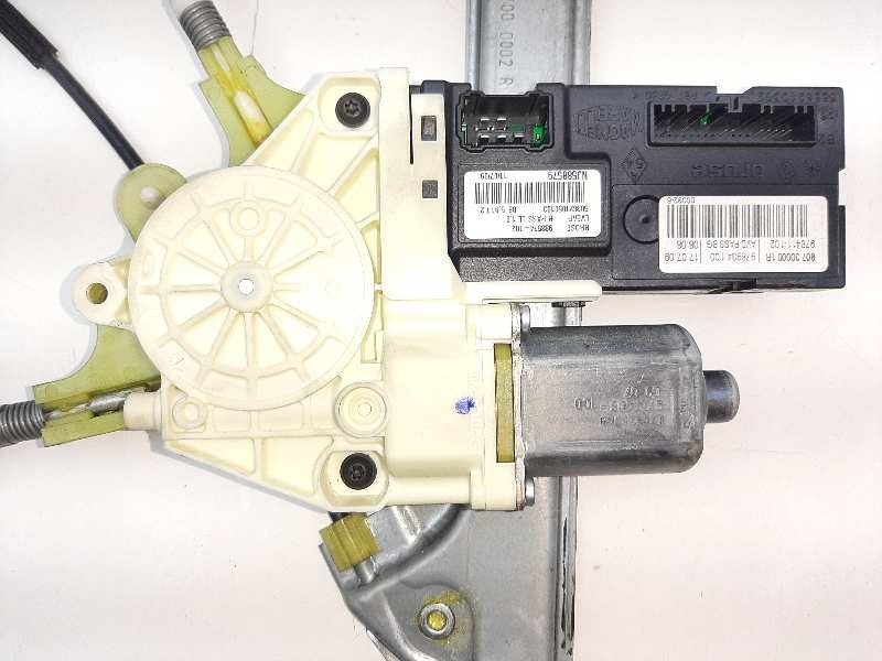 Recambio de elevalunas delantero derecho para renault laguna iii referencia OEM IAM 807300001R  