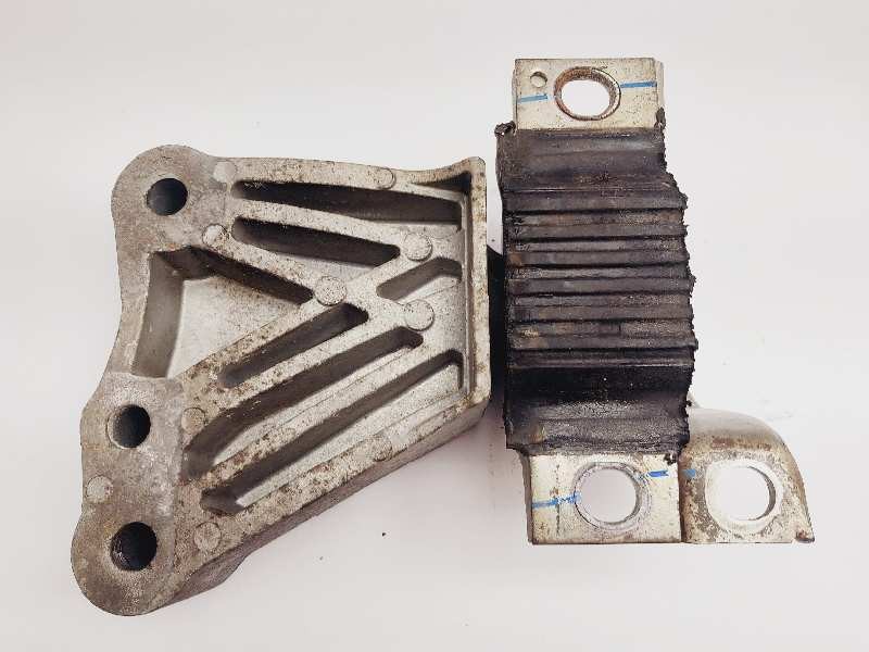 Recambio de soporte motor derecho para fiat ducato caja cerrada (250) referencia OEM IAM 1390082080  