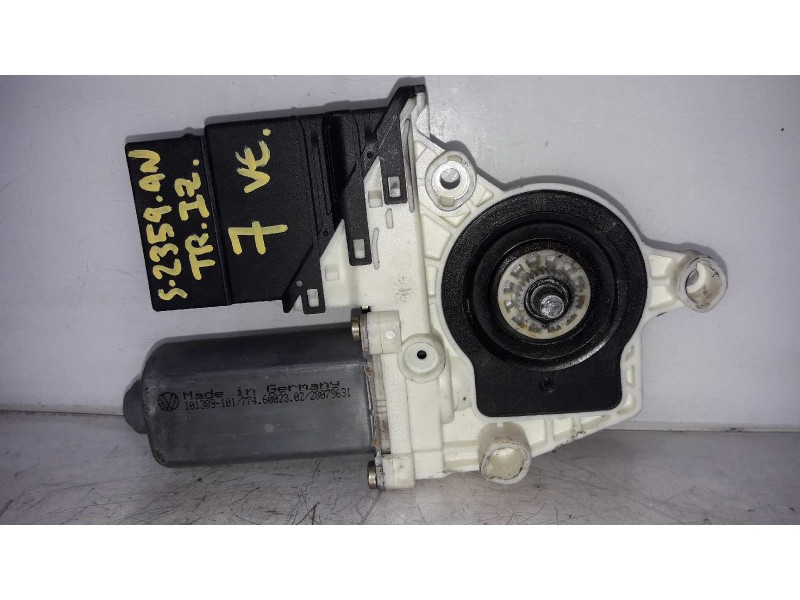 Recambio de motor elevalunas trasero izquierdo para seat leon (1m1) signo referencia OEM IAM 1J4959811C  