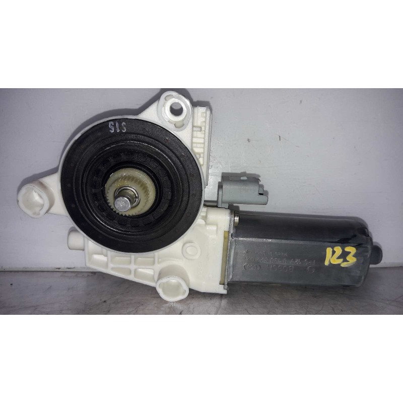 Recambio de motor elevalunas delantero derecho para peugeot 307 (s1) xr referencia OEM IAM 9634457280 0130822021 