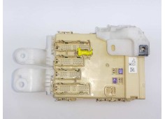 Recambio de caja reles / fusibles para toyota auris advance referencia OEM IAM 8922102480 63583367 50122230