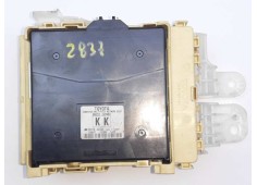 Recambio de caja reles / fusibles para toyota auris advance referencia OEM IAM 8922102480 63583367 50122230 2