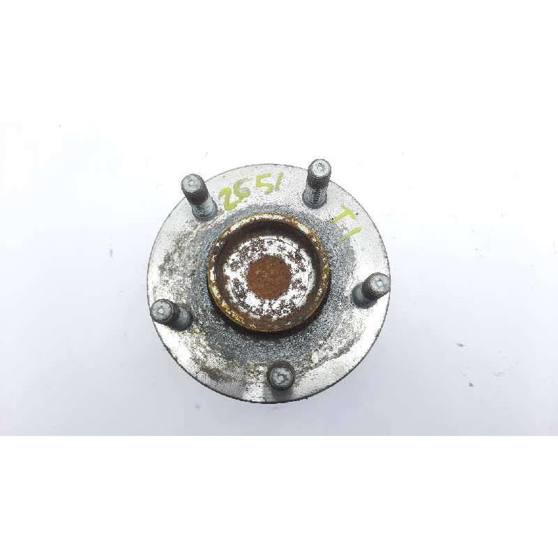 Recambio de buje para volvo c30 2.0 d momentum referencia OEM IAM 5M512C299R  