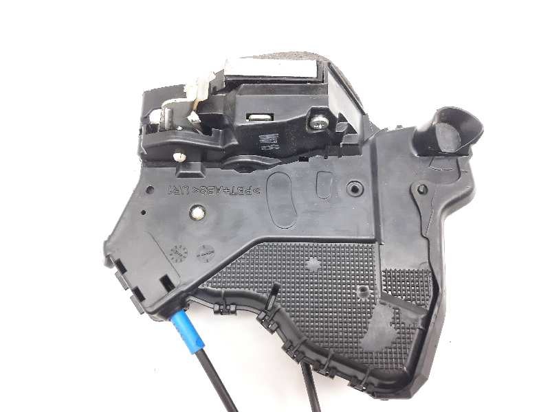 Recambio de cerradura puerta delantera derecha para toyota auris advance referencia OEM IAM 6903005131  