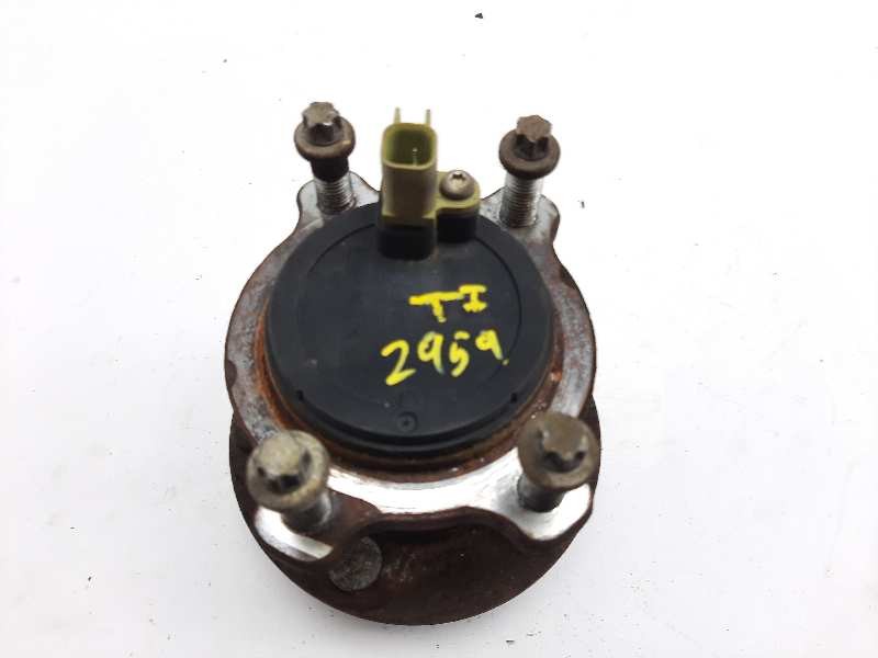 Recambio de buje para audi a6 avant (4f5) 3.0 tdi quattro referencia OEM IAM 2090832  