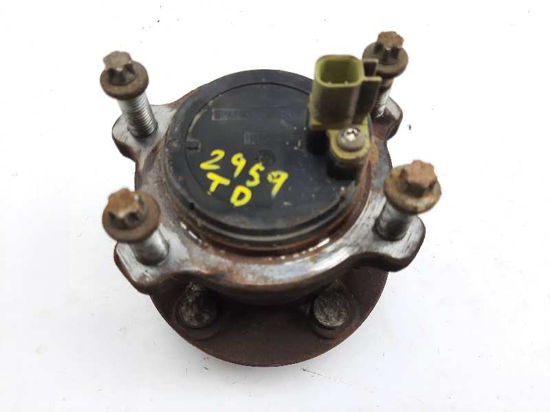 Recambio de buje para audi a6 avant (4f5) 3.0 tdi quattro referencia OEM IAM 2090832  