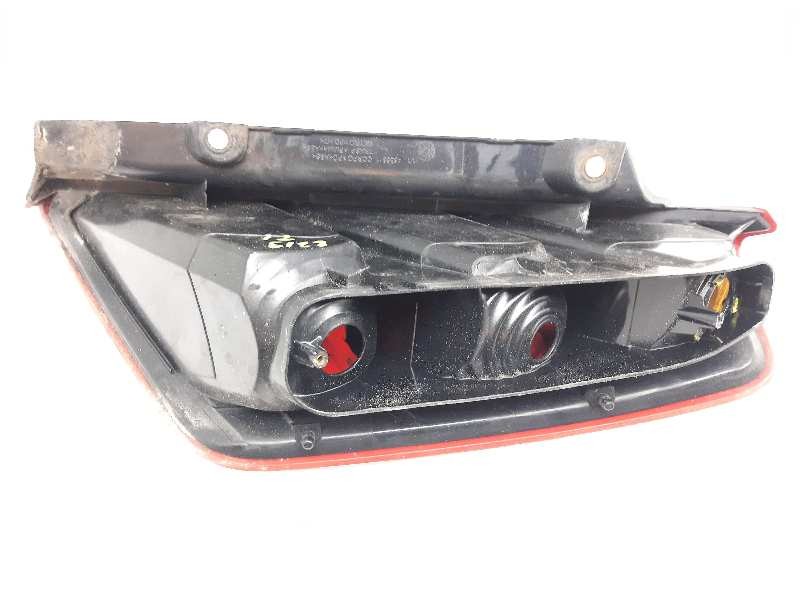 Recambio de piloto trasero izquierdo para fiat punto (199) pop referencia OEM IAM 453681  