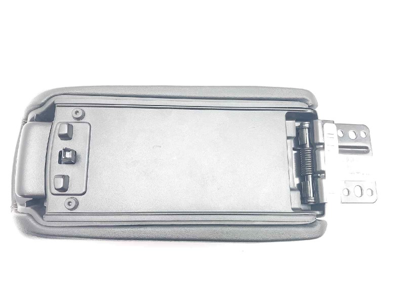 Recambio de apoyabrazos central para jeep compass ii limited 4x4 referencia OEM IAM 4GIAA5289  