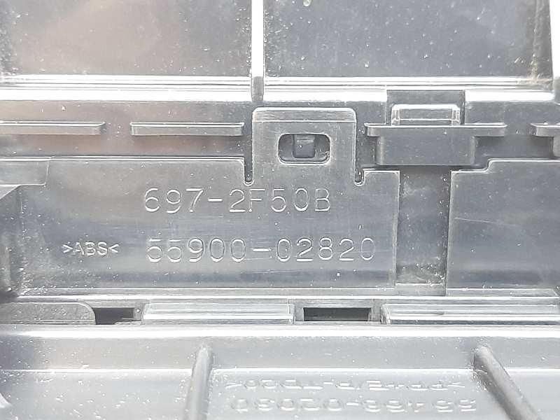 Recambio de mando climatizador para toyota auris advance referencia OEM IAM 5590002820  