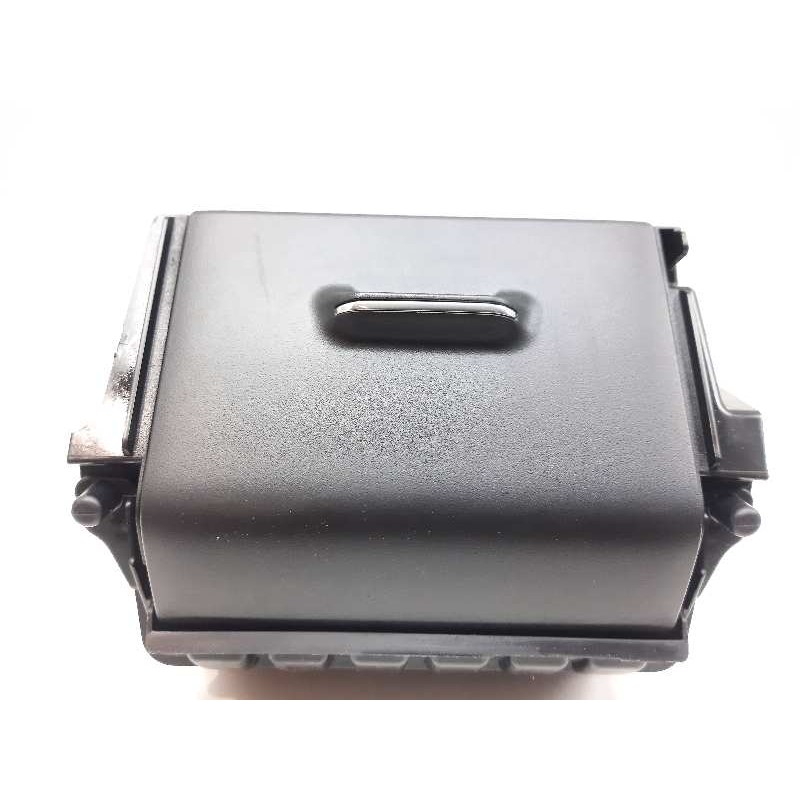 Recambio de cenicero para toyota auris advance referencia OEM IAM 5543102060 861900D030 