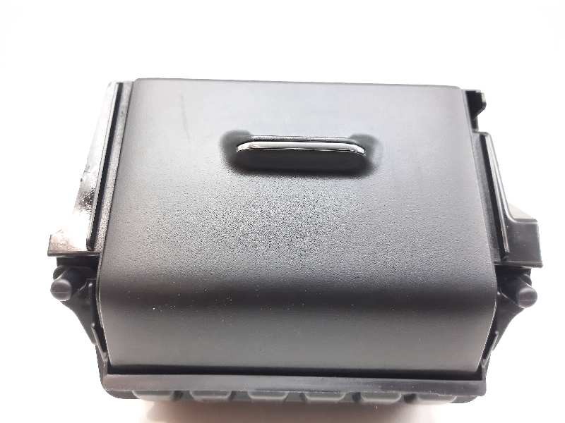 Recambio de cenicero para toyota auris advance referencia OEM IAM 5543102060 861900D030 