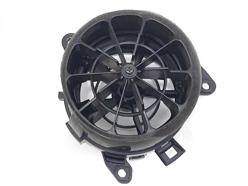 Recambio de rejilla aireadora para toyota auris advance referencia OEM IAM 5556862280  