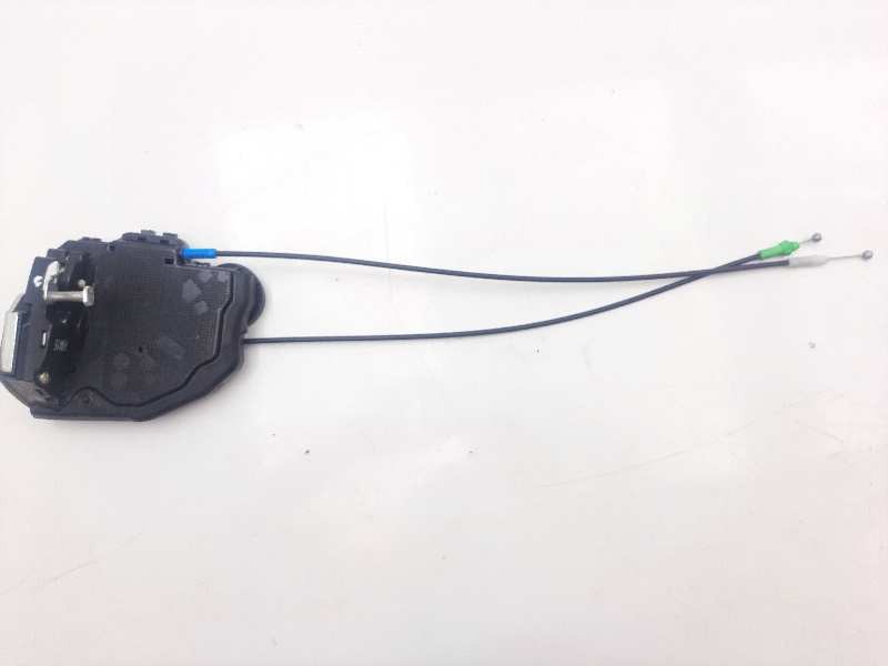 Recambio de cerradura puerta trasera izquierda para toyota auris advance referencia OEM IAM 6906005051  