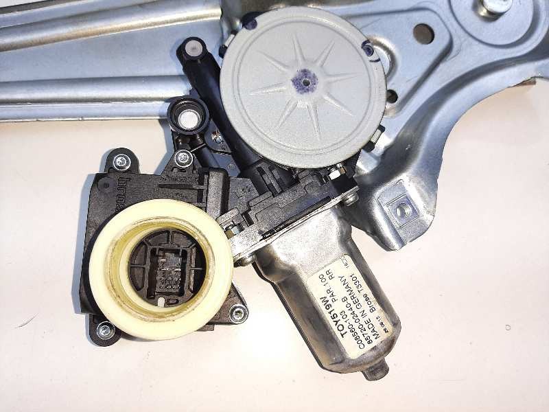 Recambio de elevalunas trasero derecho para toyota auris advance referencia OEM IAM 8572002440B  