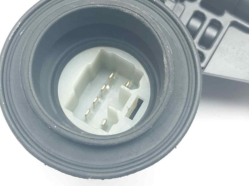 Recambio de elevalunas trasero derecho para lexus rx 400h referencia OEM IAM 8571058010 0620401760 