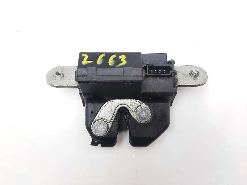 Recambio de cerradura maletero / porton para lancia delta (181) platino referencia OEM IAM 55701971  