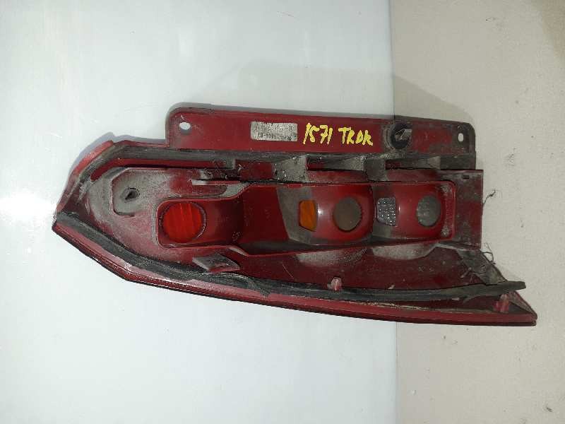 Recambio de piloto trasero derecho para ford focus turnier (cak) ghia referencia OEM IAM XS4X13404DC  