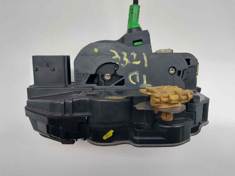 Recambio de cerradura puerta trasera derecha para opel astra j lim. excellence referencia OEM IAM 3023880RH4  