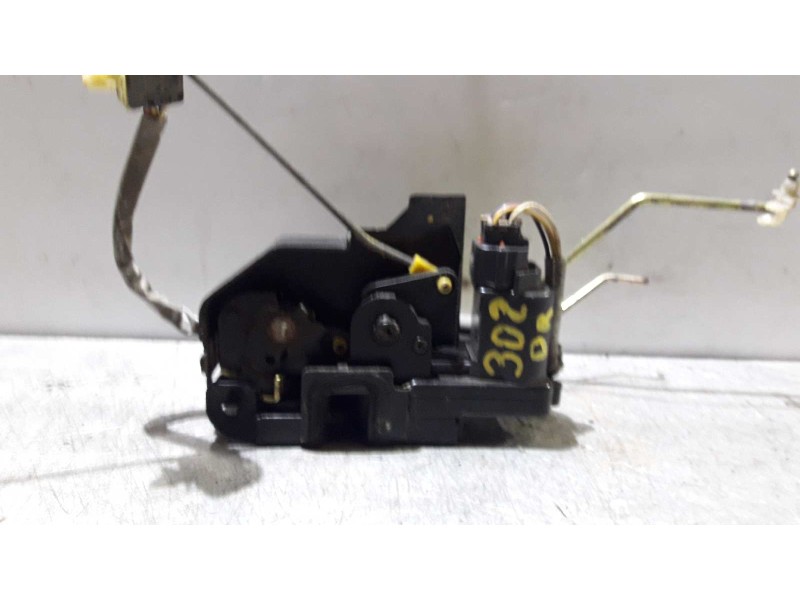 Recambio de cerradura puerta delantera derecha para hyundai getz (tb) 1.5 crdi referencia OEM IAM   