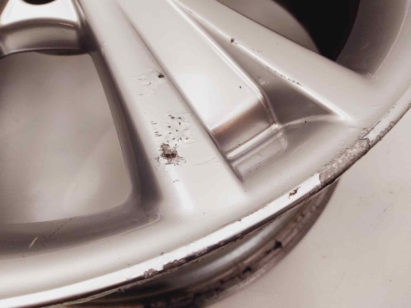 Recambio de llanta para lexus rx 400h referencia OEM IAM   