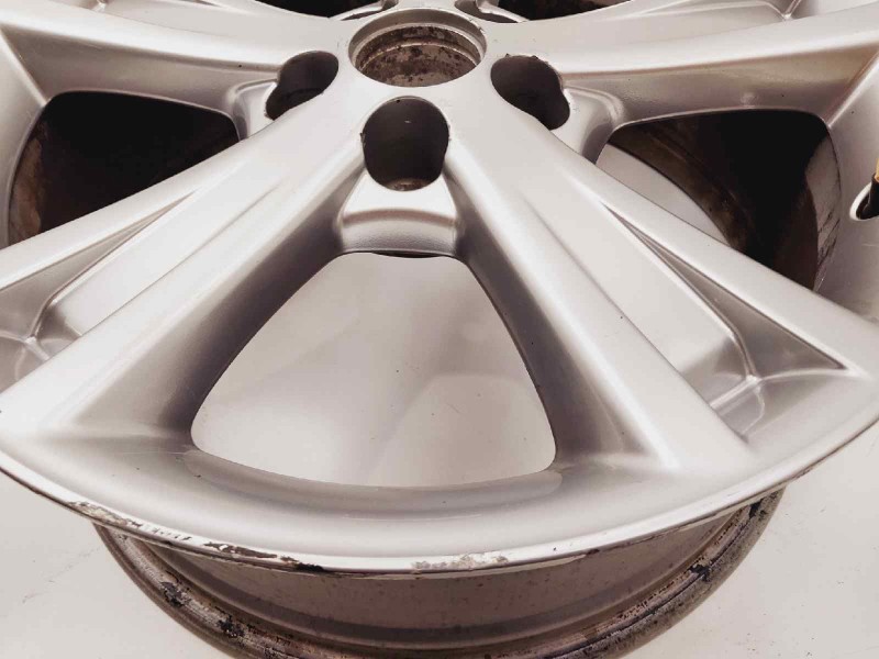 Recambio de llanta para lexus rx 400h referencia OEM IAM   