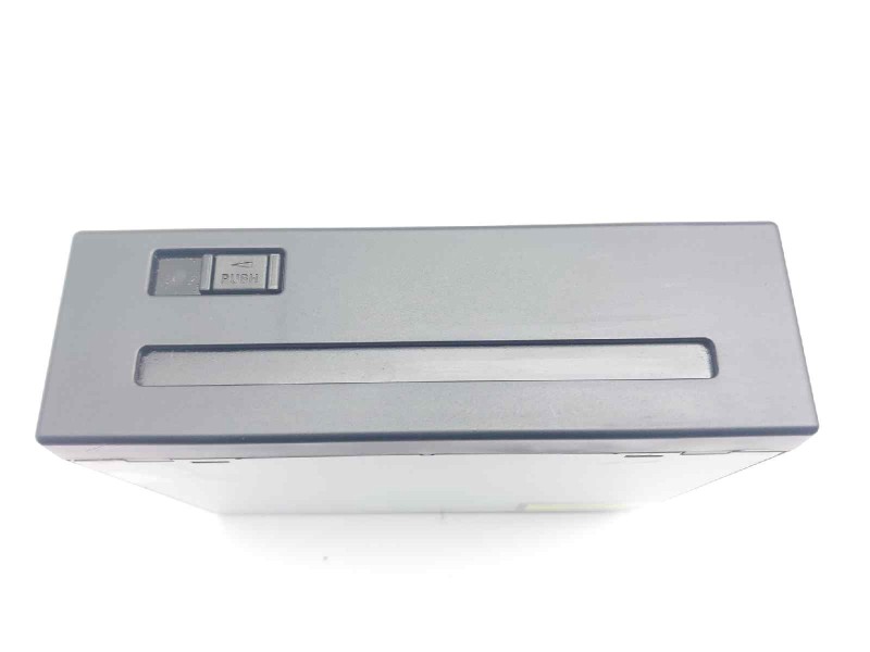 Recambio de sistema navegacion gps para lexus rx 400h referencia OEM IAM 8684148060  