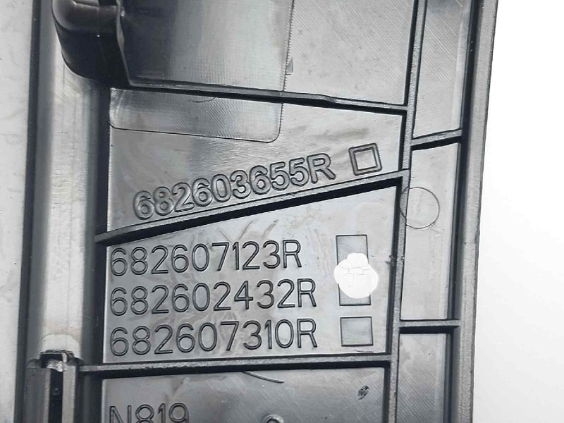 Recambio de rejilla aireadora para dacia sandero access referencia OEM IAM 682603655R 687608758R 687604541R