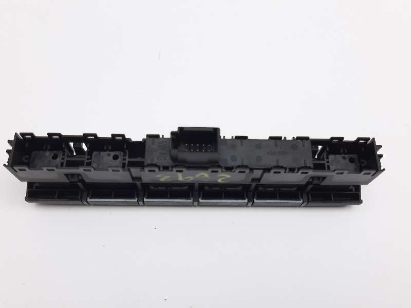 Recambio de interruptor para skoda rapid elegance referencia OEM IAM 5JA927132AF  