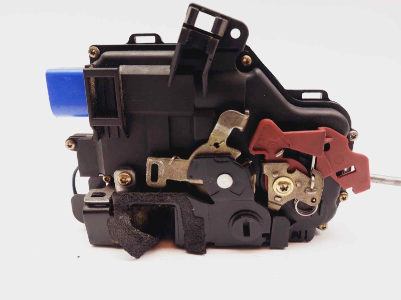 Recambio de cerradura puerta trasera derecha para audi a8 (4e2) 3.0 tdi quattro referencia OEM IAM 4E0839016  